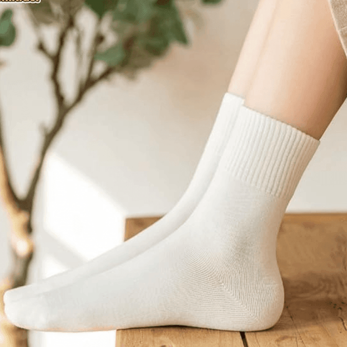 5 Pack Lightweight Bamboo Socks – Comfort and Sustainability