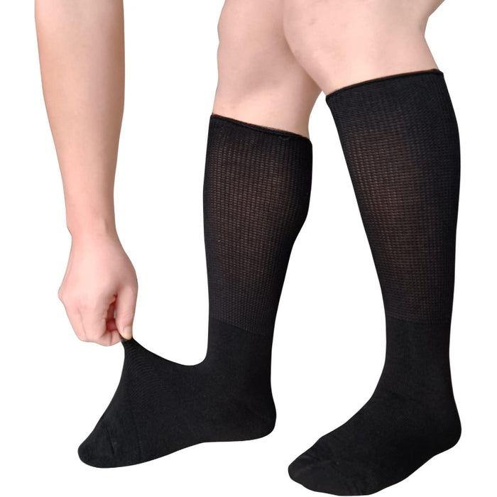 Pack Of 4 Extra Wide Diabetic Non Binding Comfort Socks