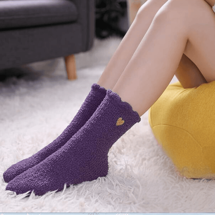 5 Pack Plush Warm Cordate Printed Socks – Comfort and Style Winter