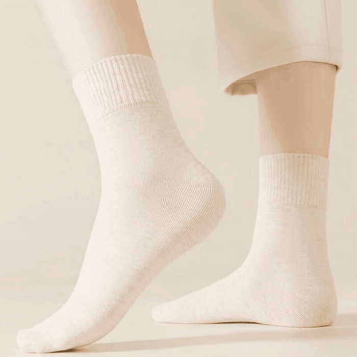 5 Pack Lightweight Bamboo Socks – Comfort and Sustainability